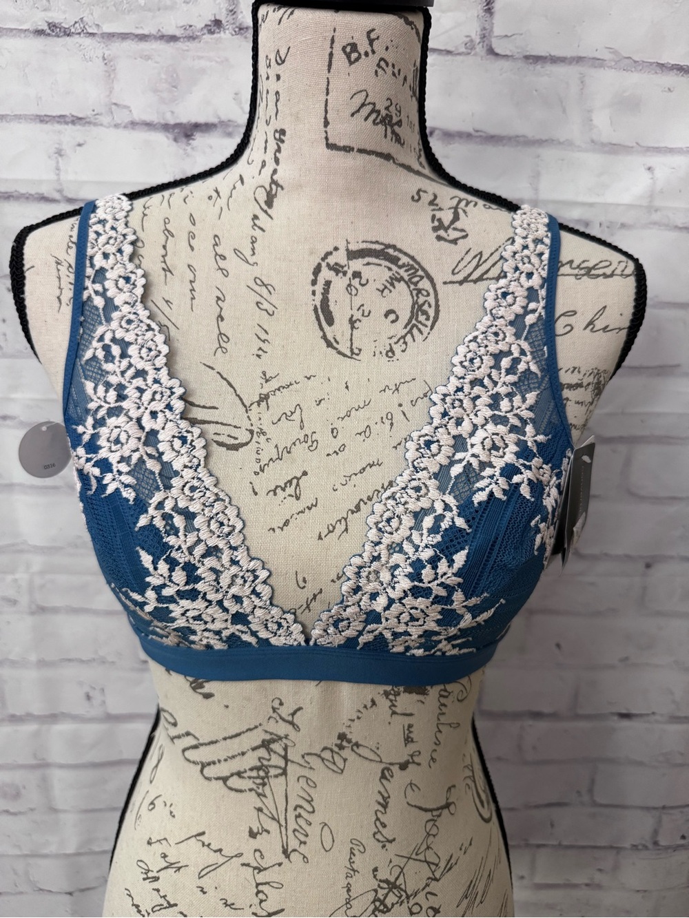 Wacoal Size 34 Embrace Lace Wire Free Bralette Blue Camisole Strap 852191 New